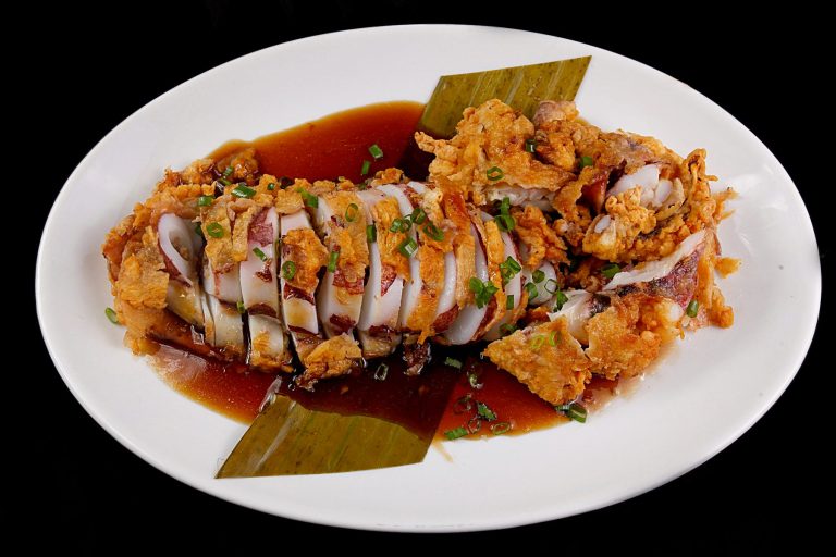 Large Squid Stuffed with Ground Pork